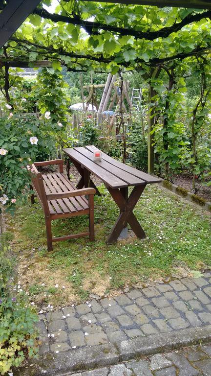 Gaestehaus Kiesgen-Mendgen Bernkastel-Kues Exteriör bild